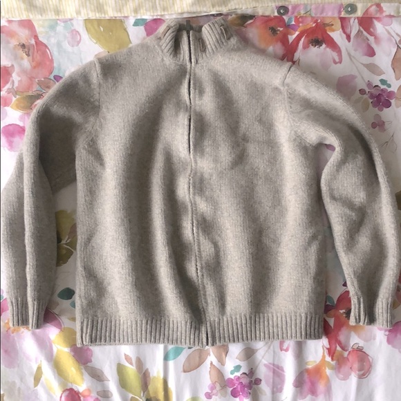 Massimo Dutti 90%Wool sweater warm & luxurious😻 - Picture 2 of 9